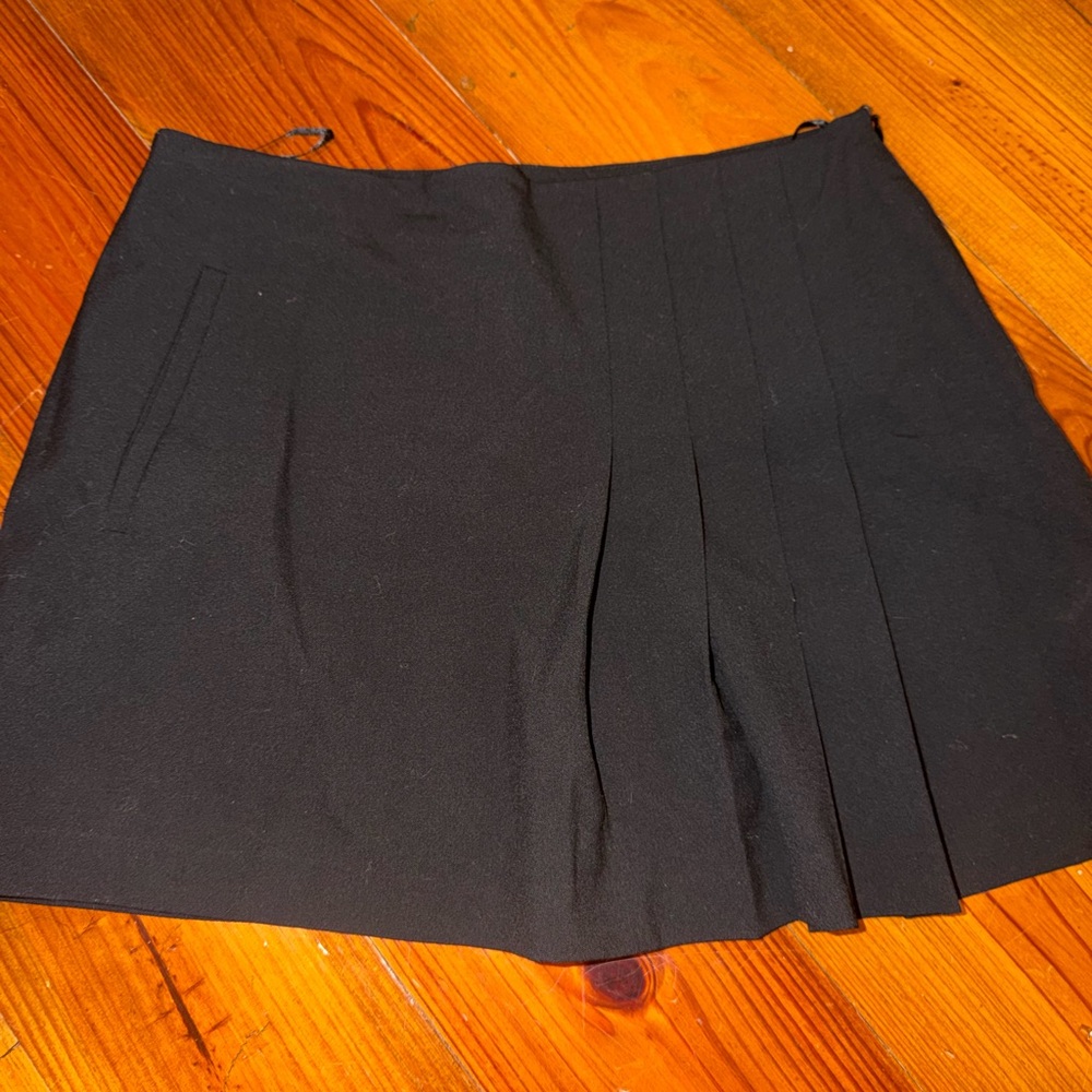 Zara Black Pleated Mini Skirt